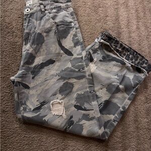 POL Camouflage Cargo Pants in Gray and Green